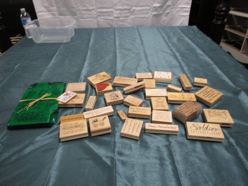 lot 470 image: Lot of rubber stamps