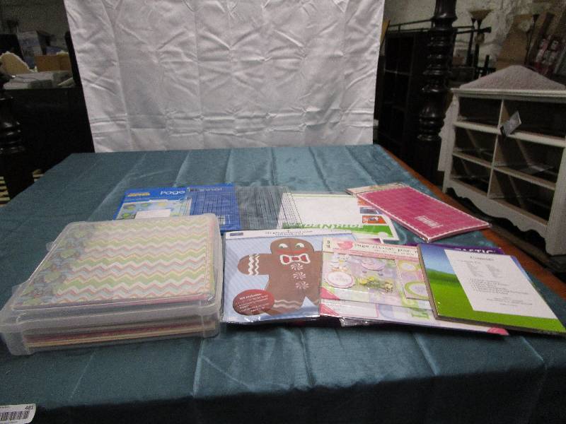 lot 481 image: Large Lot of Scrapbooking items
