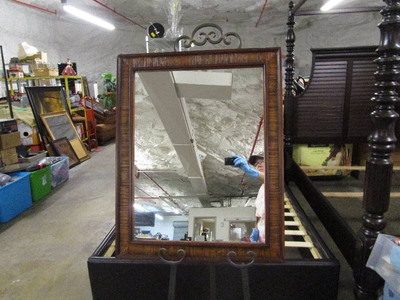 lot 485 image: Large Mirror