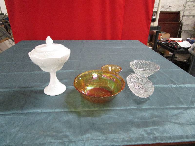 lot 495 image: Lot of Glassware
