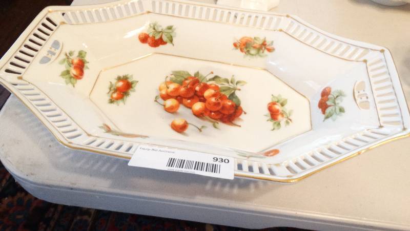 lot 930 image: Procelain transfer ware wcut work trim Germany.