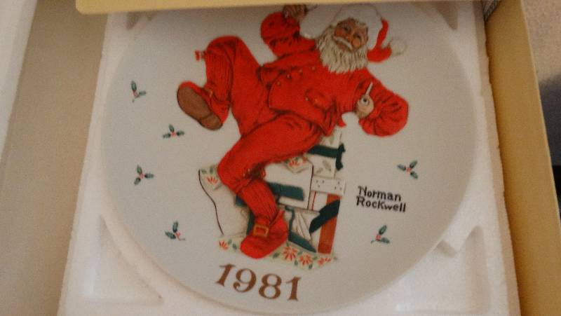 lot 931 image: Gentle guardian, loving kindness, garden miracle ornament set. certificate included.