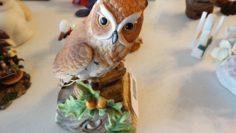 lot 953 image: Musical owl.
