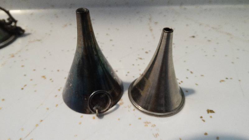 lot 966 image: 2 Old miniature funnels.