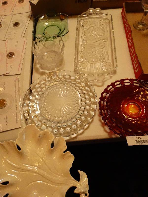 lot 1255 image: Lot of glass plates, tray & bowl.