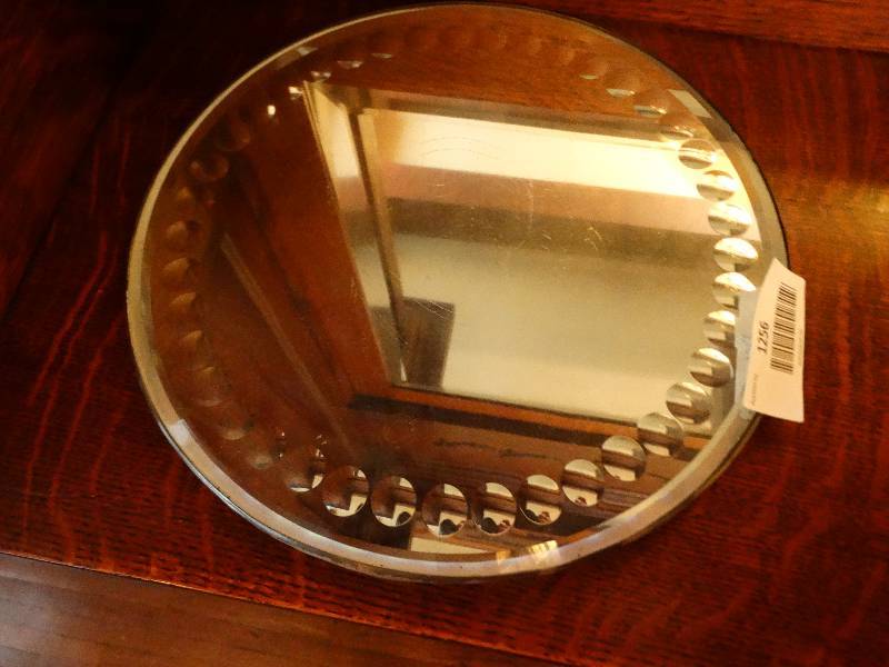 lot 1256 image: Mirror vanity tray.