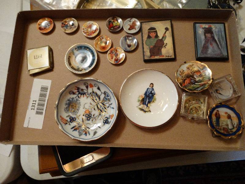 lot 1311 image: Small plates.