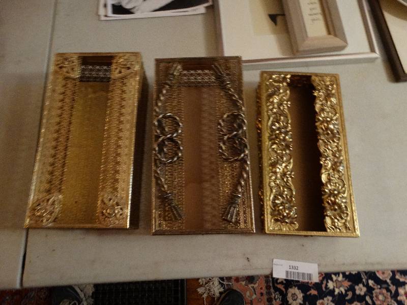 lot 1332 image: Lot of 3 metal tussie holder boxes.