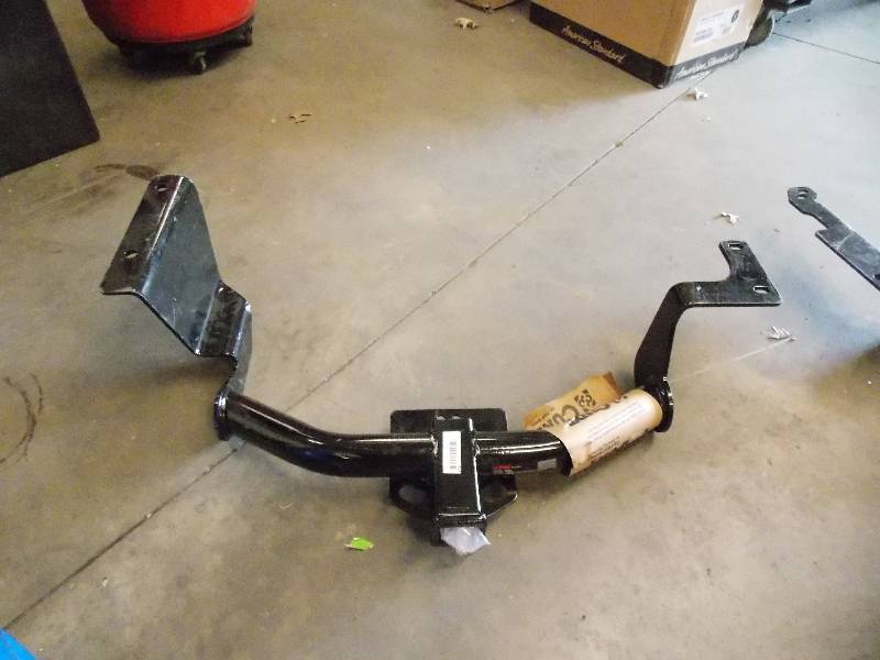 lot 434 image: Curt trailer tow attachment