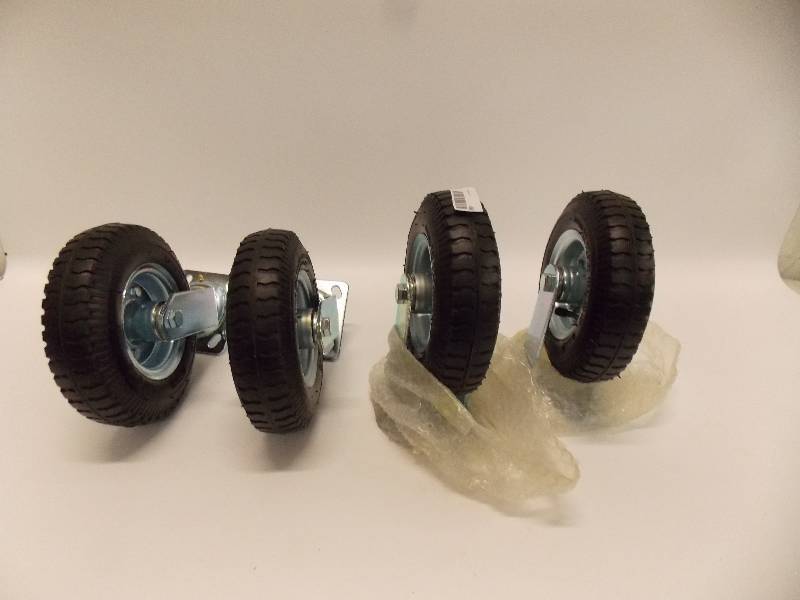 lot 443 image: NEWLot of 4 Casters