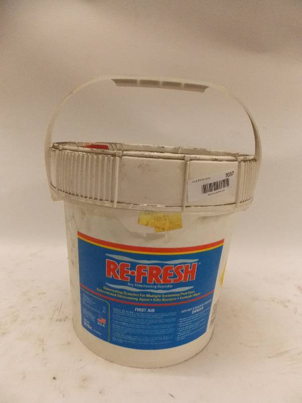 lot 7037 image: 25 Lb Bucket of Re-Fresh Dry Chlorinating Granulate