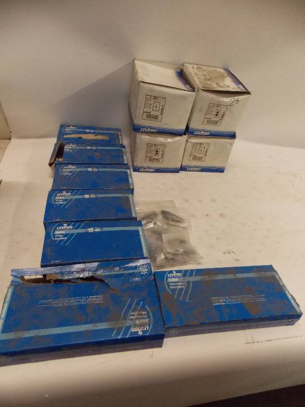 lot 7057 image: Electrical Parts Lot