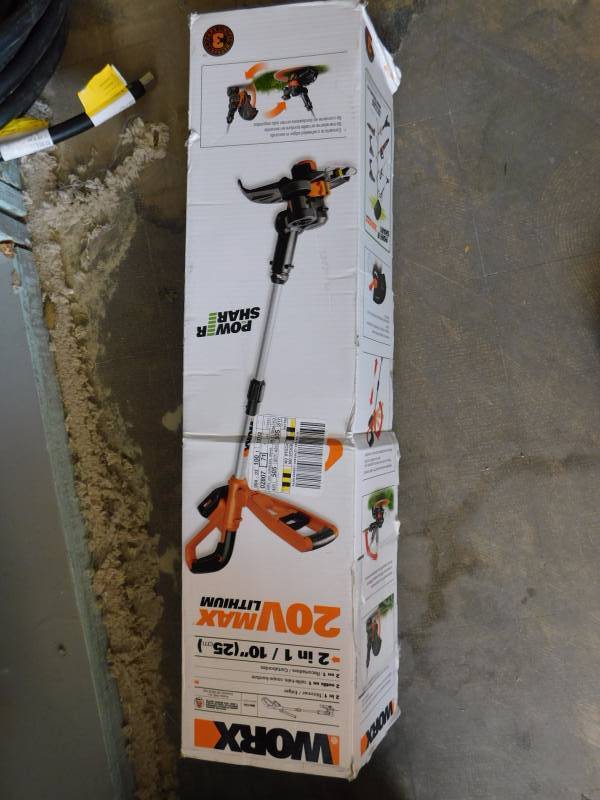 lot 125 image: Worx 20v weed eater