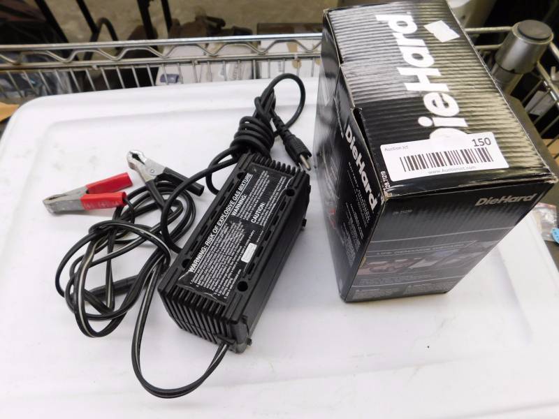 lot 150 image: DieHard 12v battery charger