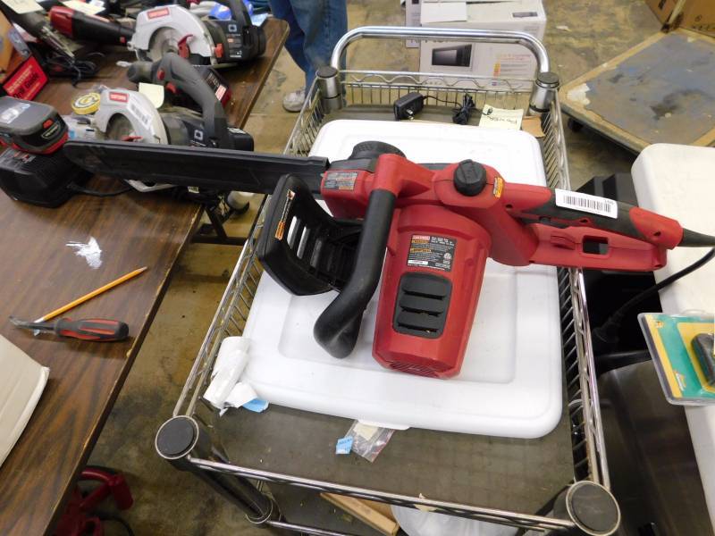 lot 166 image: Craftsman electric chain saw