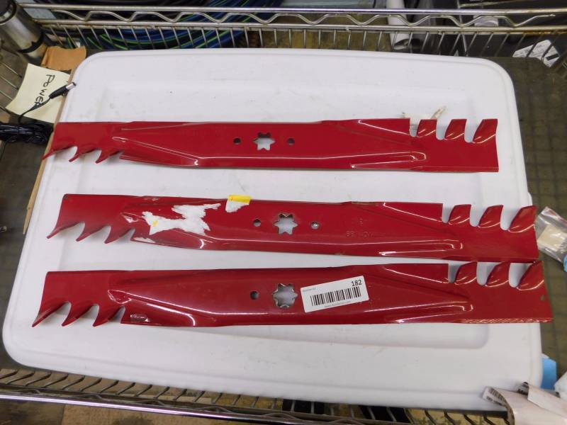 lot 182 image: 3 new lawn mower blades
