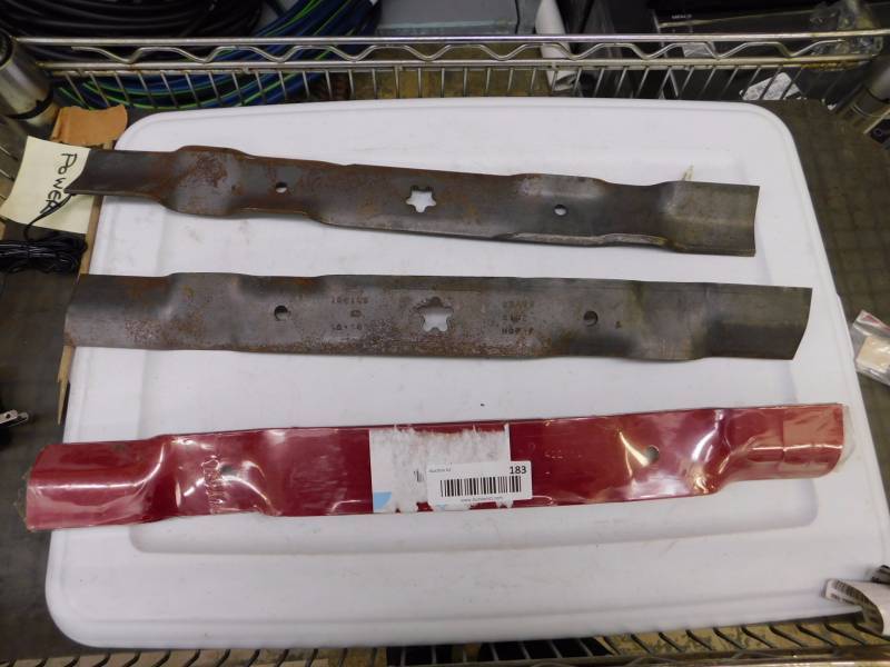 lot 183 image: 3 lawn mower blades