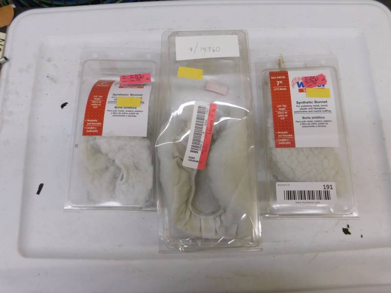 lot 191 image: buffer bonnets