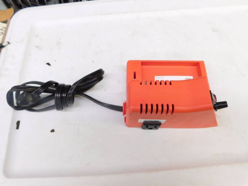 lot 196 image: Weller soldering station