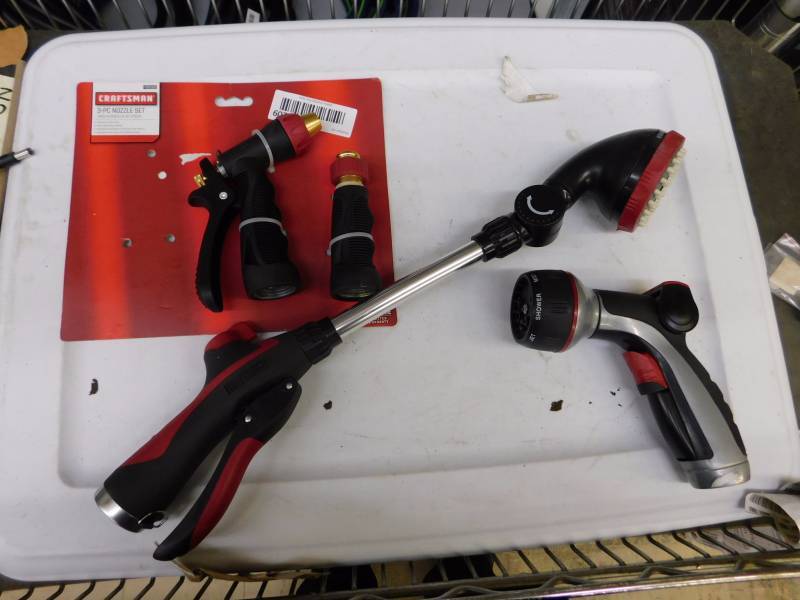 lot 209 image: Craftsman water spray tips