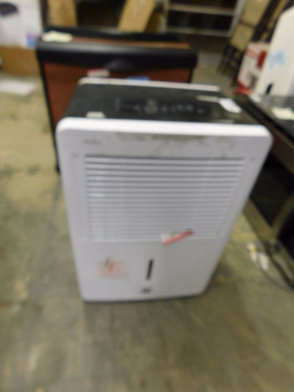 lot 216 image: De humidifier
