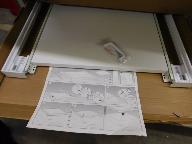 lot 223 image: Keypad drawer kit