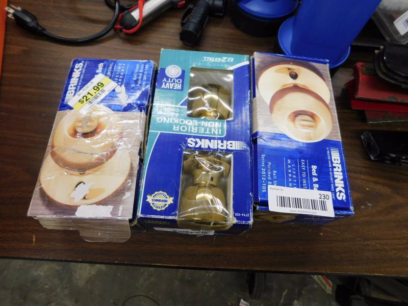 lot 230 image: door handlesknobs