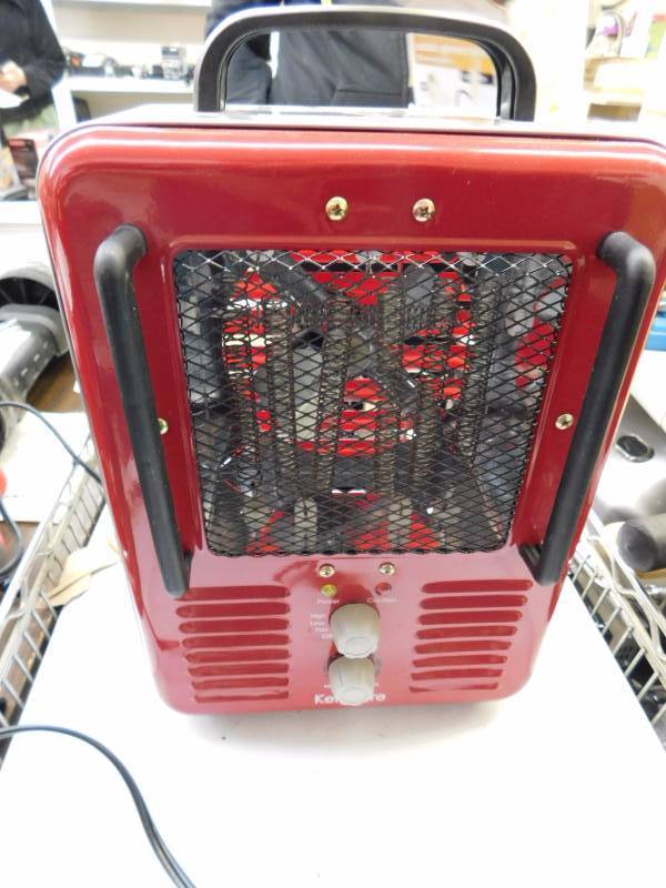 lot 238 image: Milk house heater - works