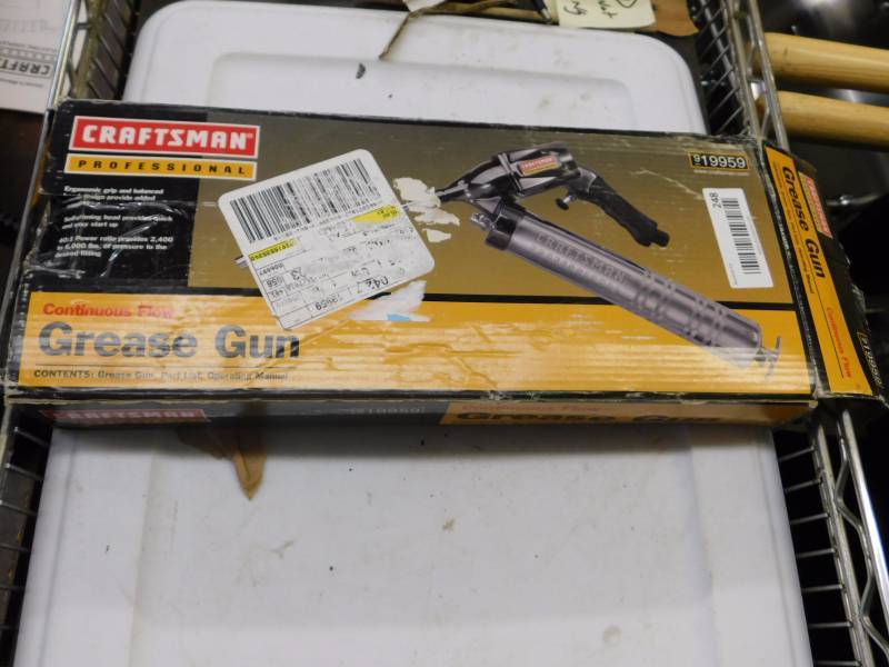 lot 248 image: Craftsman grease gun