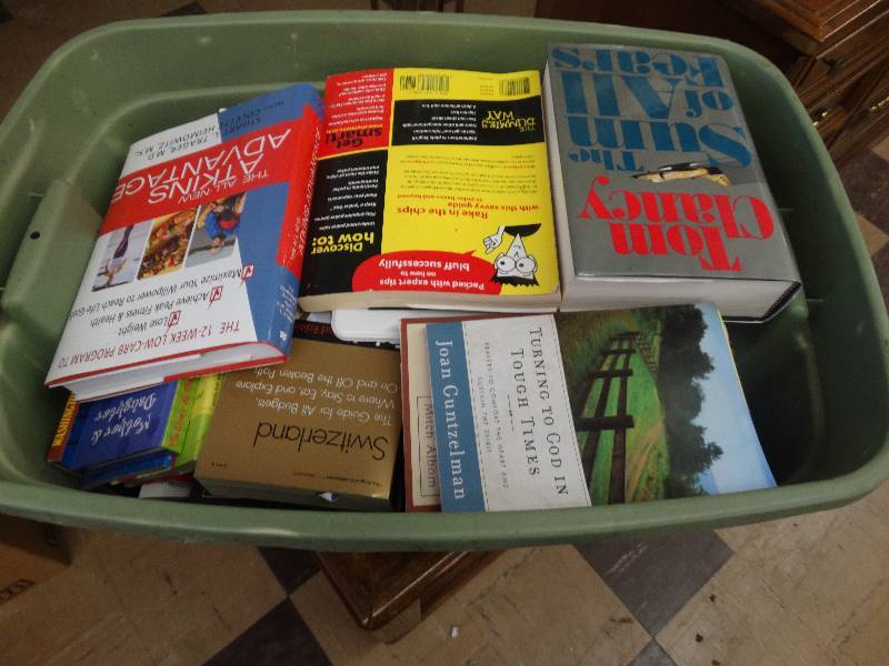 lot 332 image: Tote of books tote excluded.