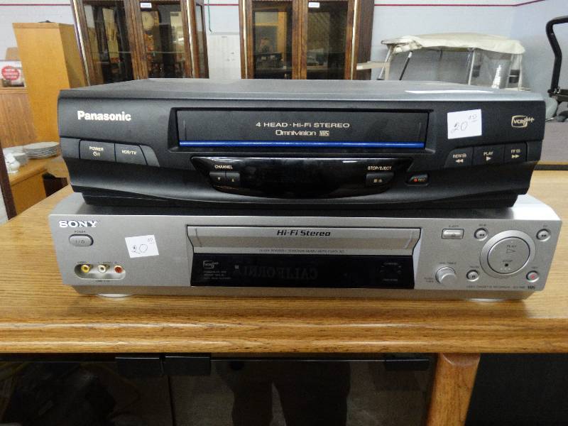 lot 357 image: Panasonic 4 head HIFI stereo & Sony HI - Fi stereo.