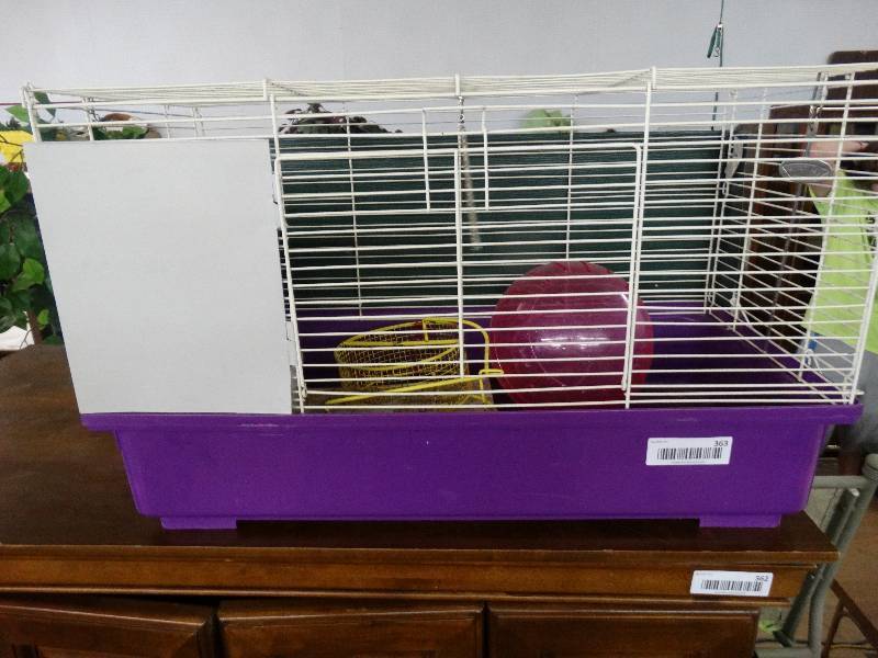 lot 363 image: Small rodent cage & accessories.