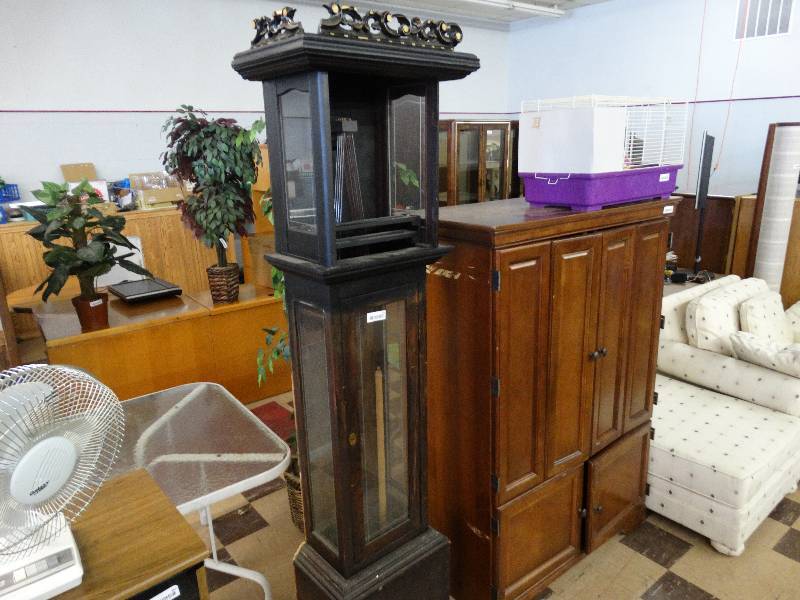 lot 364 image: Grand father clock missing parts.