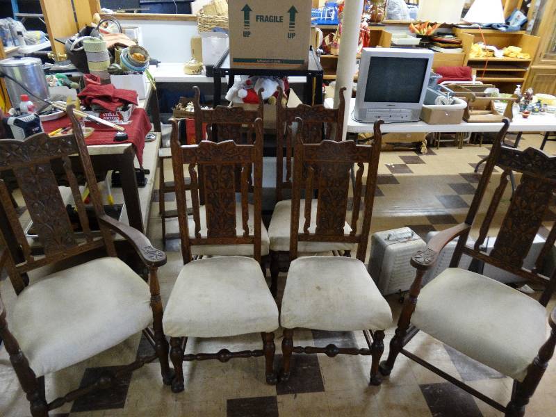 lot 393 image: 6 vintage Dining chairs with horse hair seats.