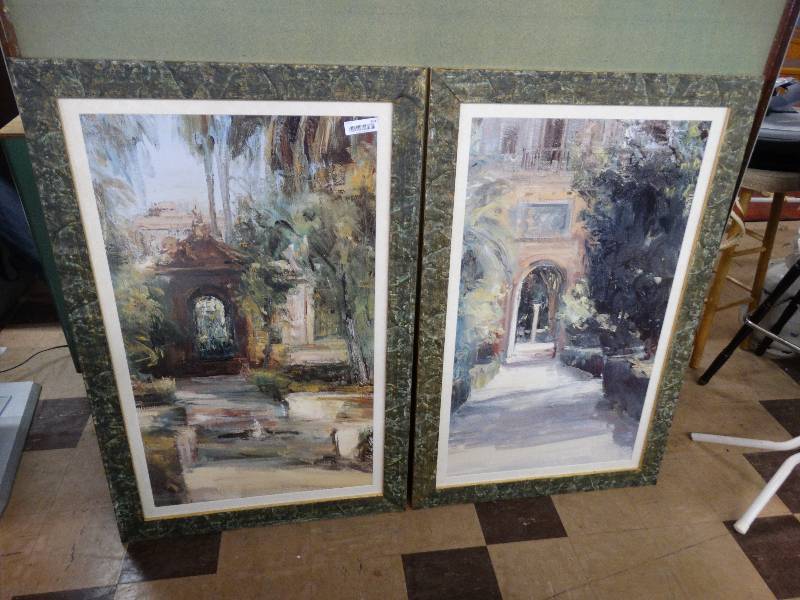 lot 419 image: 2 Hanging wall art.