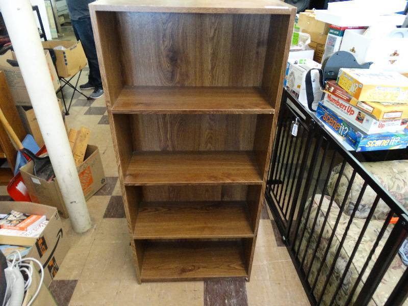 lot 427 image: Book shelf.