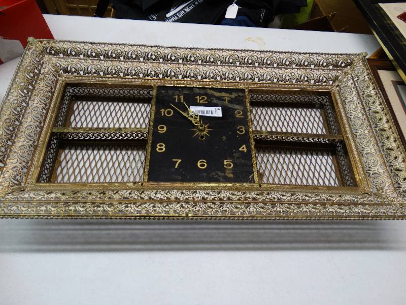 lot 466 image: Old clockshelf.