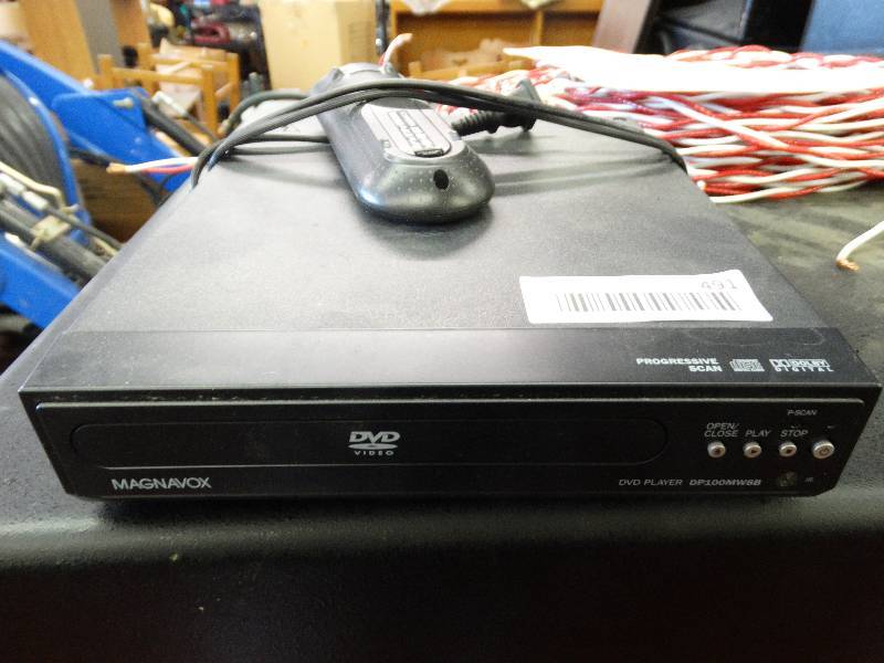 lot 491 image: Magna box DVD player wremote.