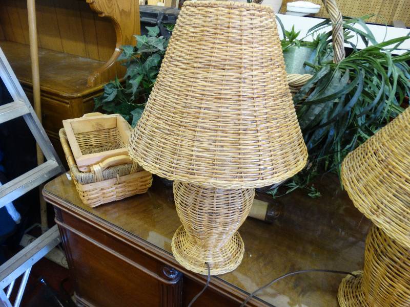 lot 493 image: Wicker table lamp.