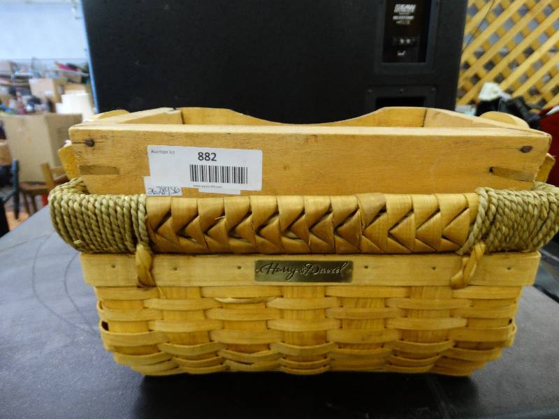 lot 882 image: 2 Wicker style baskets.