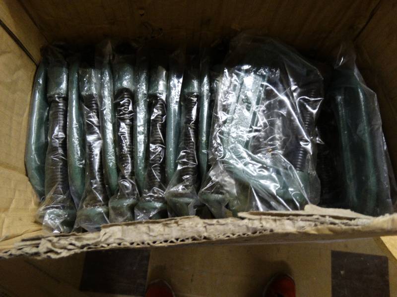lot 921 image: Lot of C clamps.