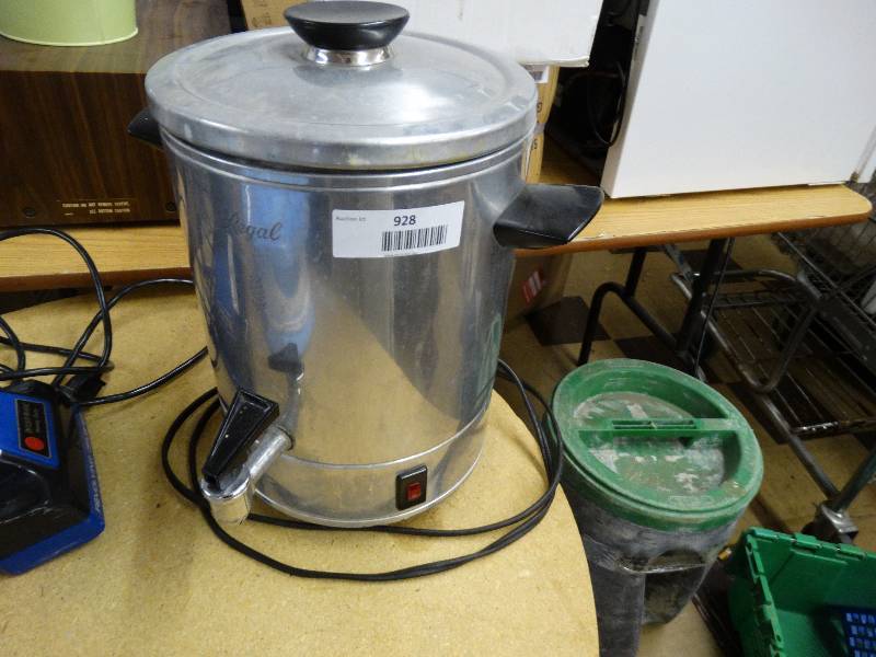lot 928 image: Coffee maker