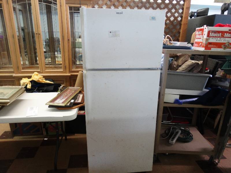 lot 401 image: Roper whirlpool refrigerator