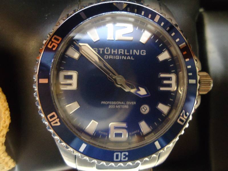 lot 5514 image: Stuhrling Watch