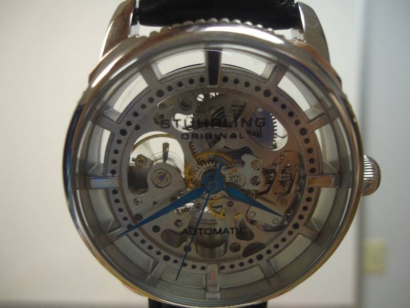 lot 5515 image: Stuhrling Watch.