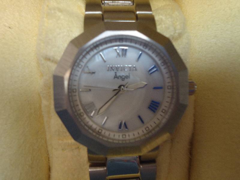 lot 5523 image: Invicta Angel Watch.