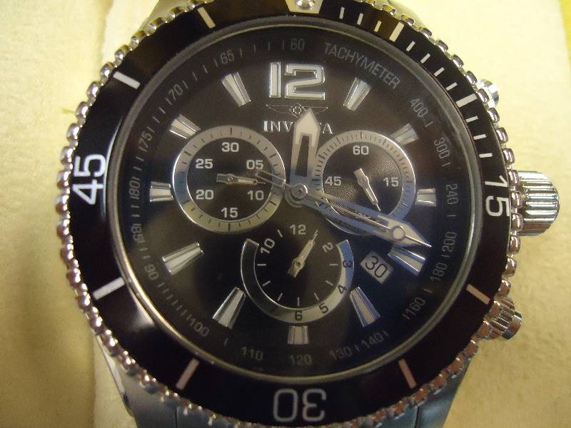 lot 5542 image: Invicta Specialty Watch.
