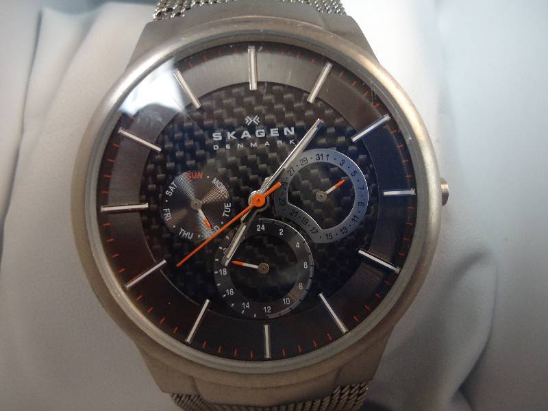 lot 5548 image: Skagen Watch.