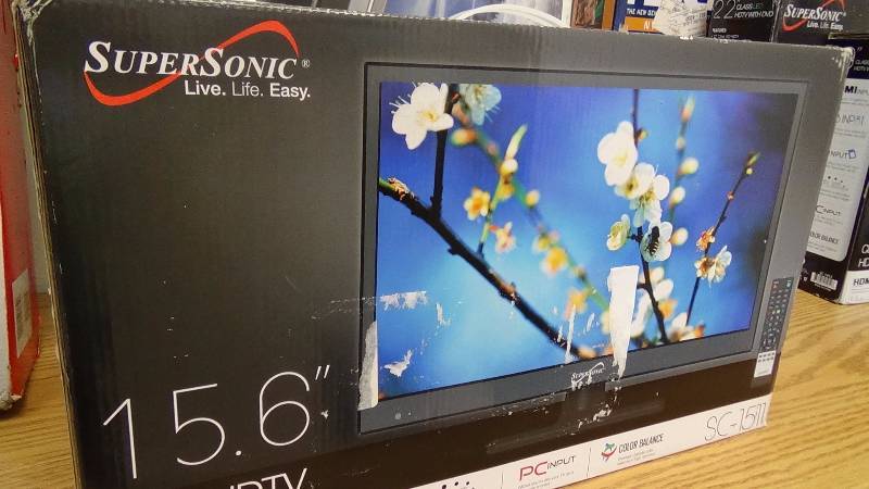 lot 2123 image: SuperSonic 1080p LED Widescreen HDTV with HDMI Input and ACDC Compatible for RVs, 15.6-Inch