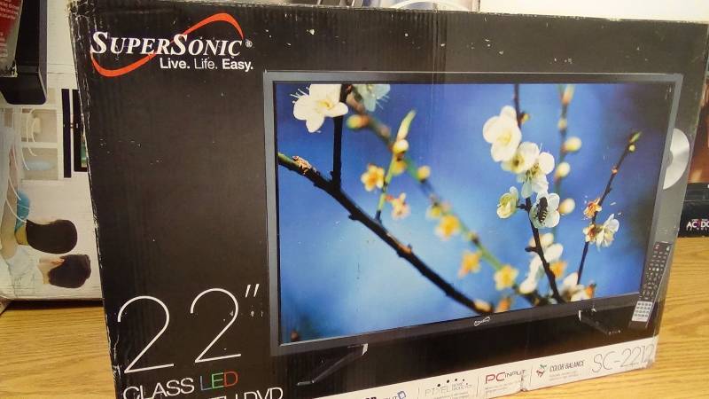 lot 2125 image: SuperSonic 1080p LED Widescreen HDTV with HDMI Input and ACDC Compatible for RVs, 22-Inch